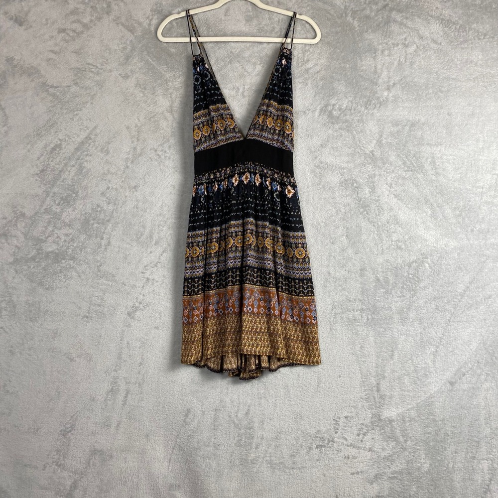 Kimchi Blue Urban Outfitters Boho Medallion Smocked Mini Dress Black Gold Large